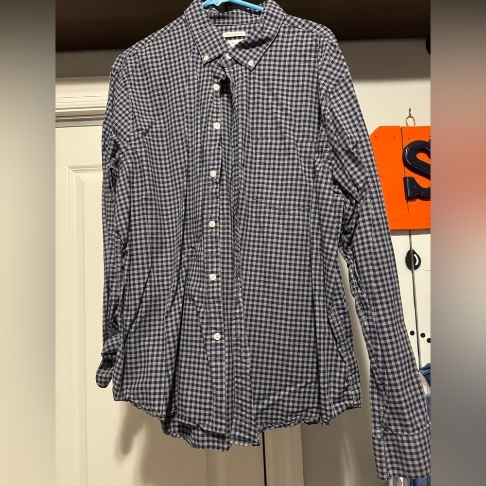 Old Navy Classic Button Up Classic Fit Shirt Long Sleeve Blue Gray Plaid Print